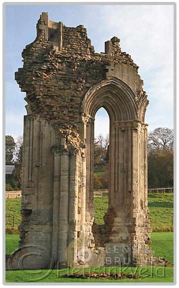 Kirkham-Priory-ruins-2